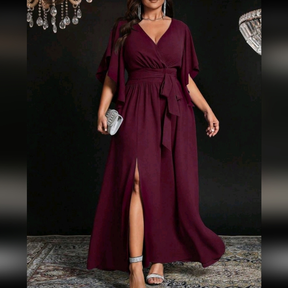 Plus Size Elegant Olive Green Maxi Dress - Picture 4 of 12